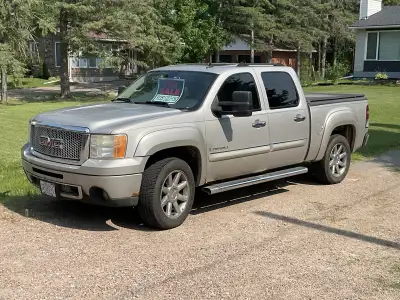 Needs rockers for safety 350k mileage. Just broke in. Lots of new parts ready to go. 905-512-7338