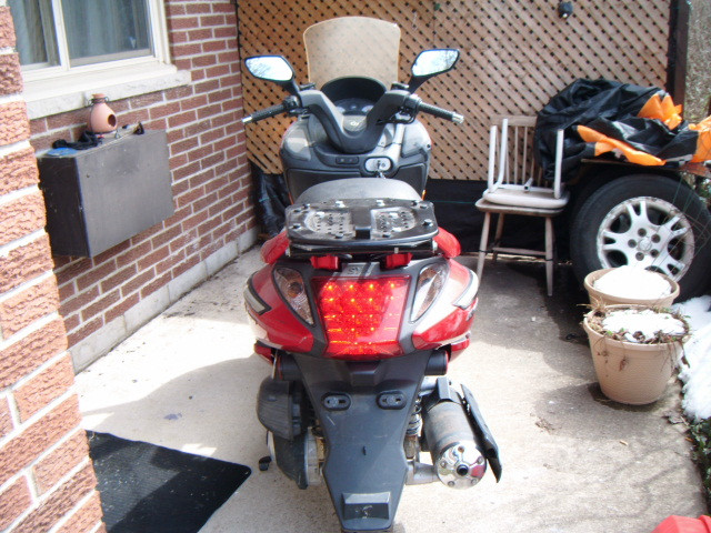Need it Gone! 2009 SYM RV 250i cc motor scooter- in Scooters & Pocket Bikes in Stratford - Image 2