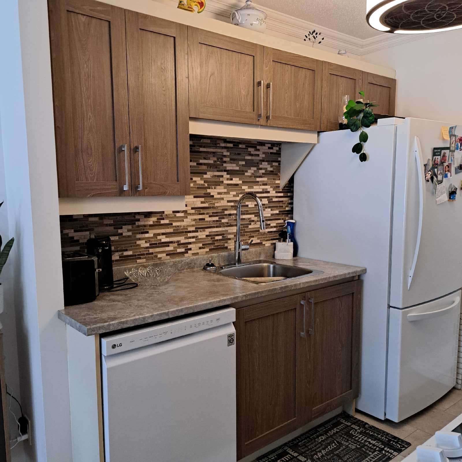 Condo 3 1/2 au Rez-de-chaussé a Vendre — photo 3