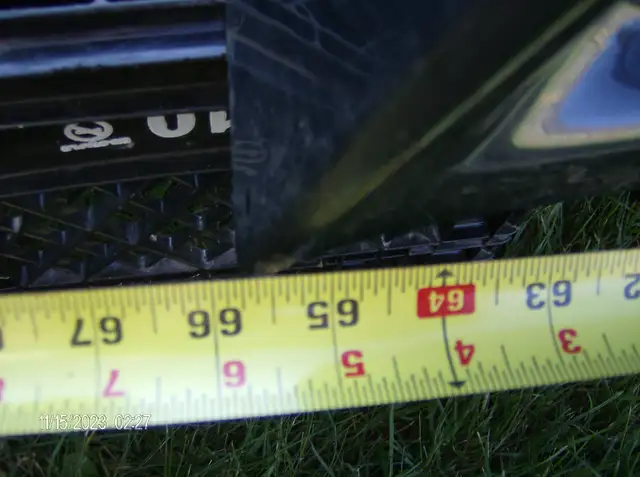 truck cap in Other Parts & Accessories in Owen Sound - Image 4