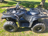 Like New, Mint Condition 2014 Yamaha Grizzly 700 SE.