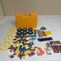 K'NEX Hard Carrying Case W/369 Pieces Yellow Vintage