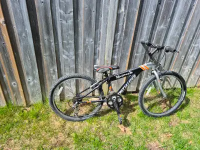 Specialized Hotrock kids aluminum 24" tire bike, View more