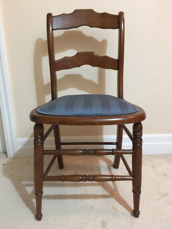 Wood Antique Chair in Chairs & Recliners in Cambridge