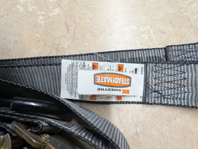 STEADYMATE CINCHTITE 6 RATCHET TIEDOWNS W/ SNAP HOOKS & SOFT in Hand Tools in Petawawa - Image 3