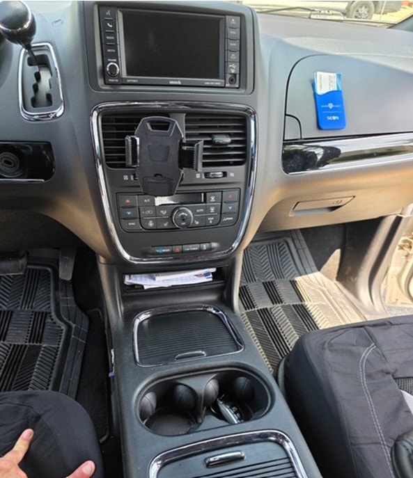 Dodge Grand Caravan 2020 — photo 3