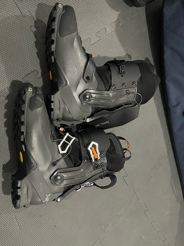 Arc’teryx Procline Support size 28/28.5 ski or climbing boots in Ski in Trenton