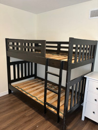 2 sets of bunk beds