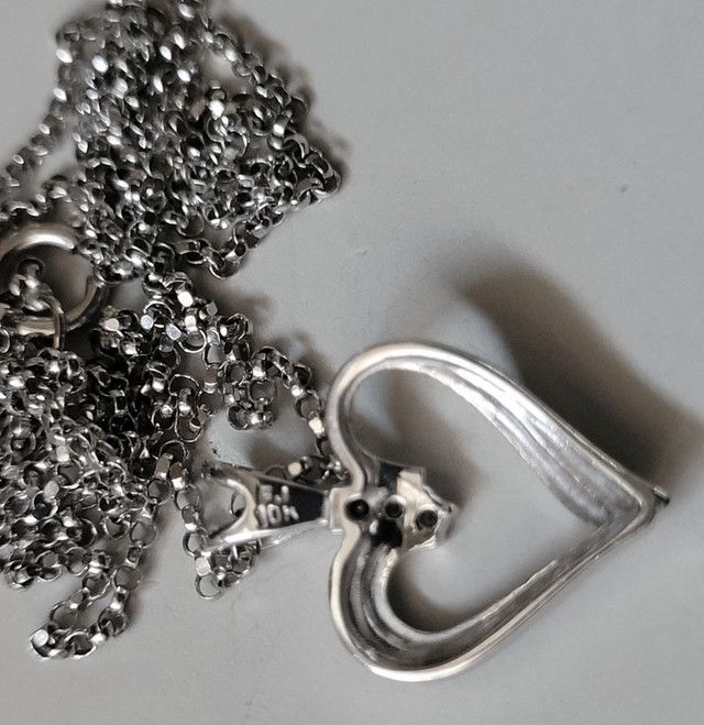 10k White Gold Rolo Chain Link Necklace w/ Diamond Heart Pendant in Jewellery & Watches in Oshawa / Durham Region - Image 3