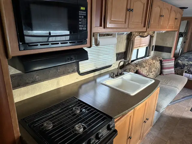  2010 Keystone passport ultralight in Travel Trailers & Campers in Regina - Image 6