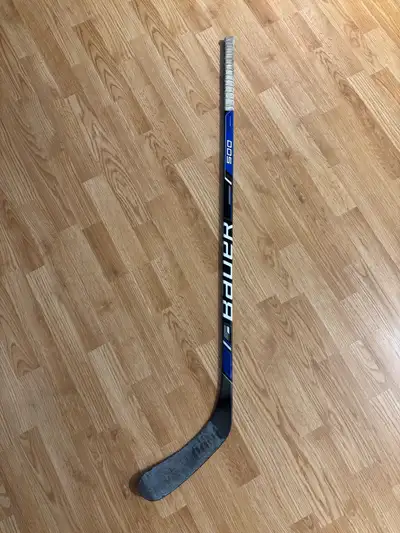 Bauer 500 Hockey Stick Mid-Kick Technology, View more