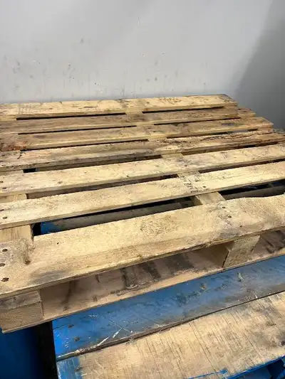 Free Pallets! (Standard size), View more