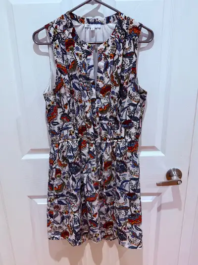Floral Print Sleeveless Dress, View more