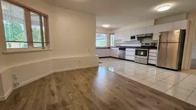 Location: Deer Lake Neighborhood If you’re seeing this ad, the unit is still available! Don’t miss y...