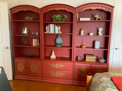 Magnifiques bibliothèques vintage Vilas Canada fabriquées dans les années 1967 en érable massif, auj...