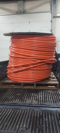 3000ft/1000m 3/4" HDPE conduit with detectable mule tape.