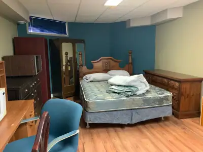 - Private house to share. Few minutes from Alonzo bridge, pharmacist , convenience stores, grocery s...