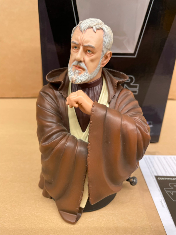 Star Wars Gentle Giant Obi-Wan Kenobi A New Hope Mini Bust in Arts & Collectibles in Regina - Image 2