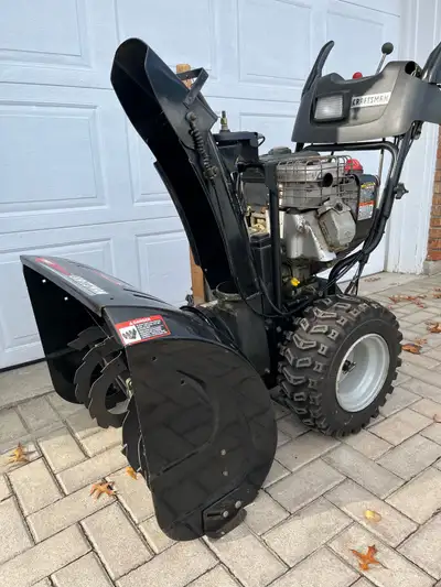 13.0 HP - Briggs & Straton engine 27" TWO-STAGE POWER-PROPELLED SNOW THROWER Great Condition. Starts...