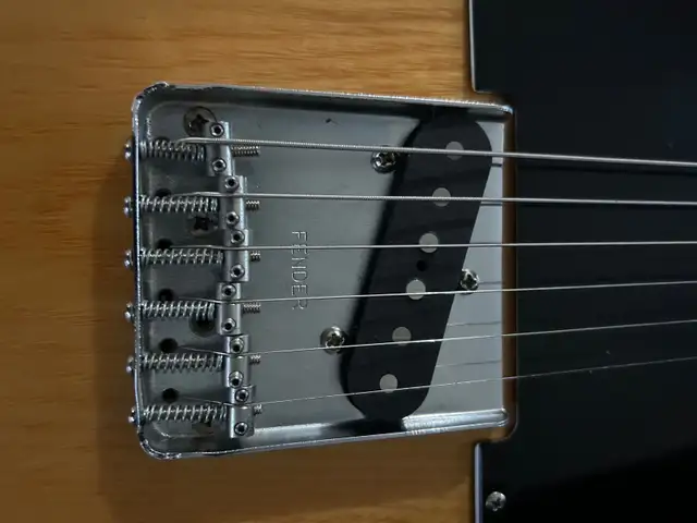 1978 fender telecaster  in Guitars in City of Montréal - Image 5