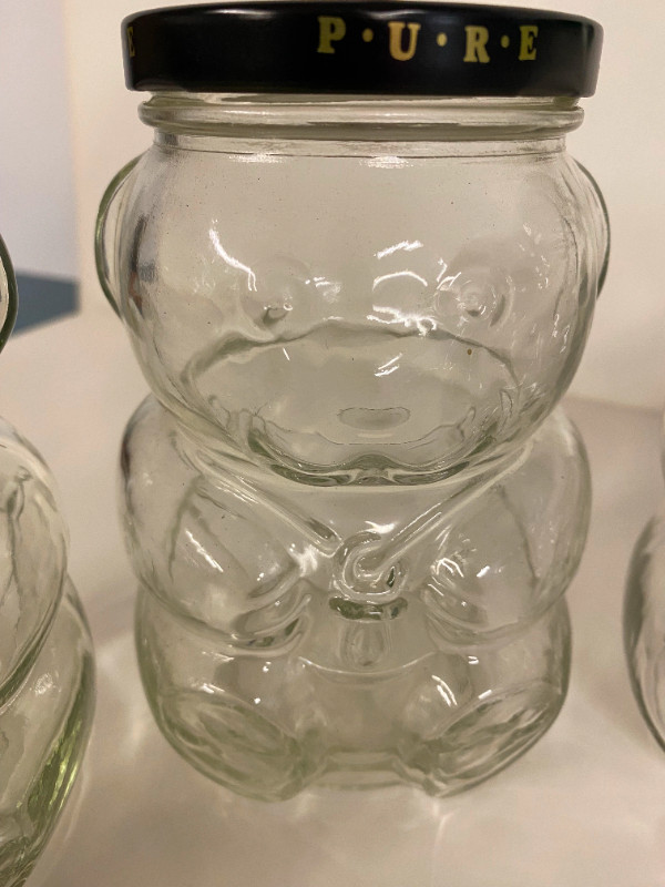 Five Vintage Kraft Bear Glass Jars (1980s) in Arts & Collectibles in Hamilton - Image 4