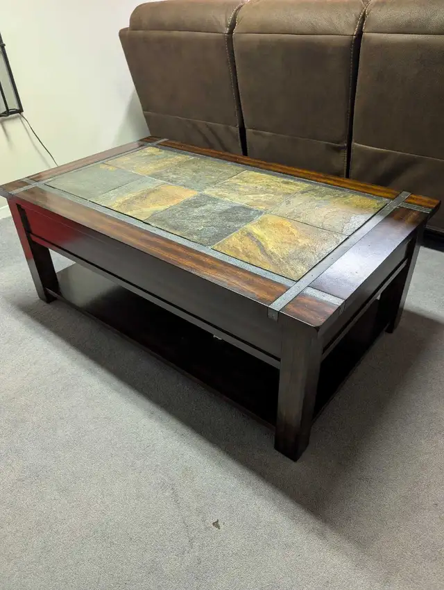 Lifting coffee table & side table set in Coffee Tables in Ottawa - Image 2