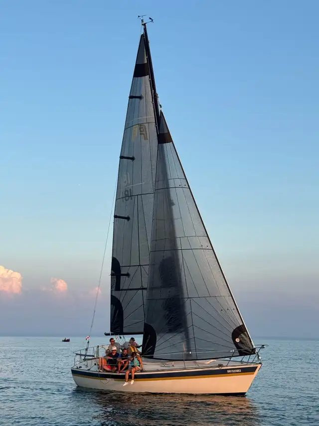  Pearson flyer  in Sailboats in St. Catharines - Image 3