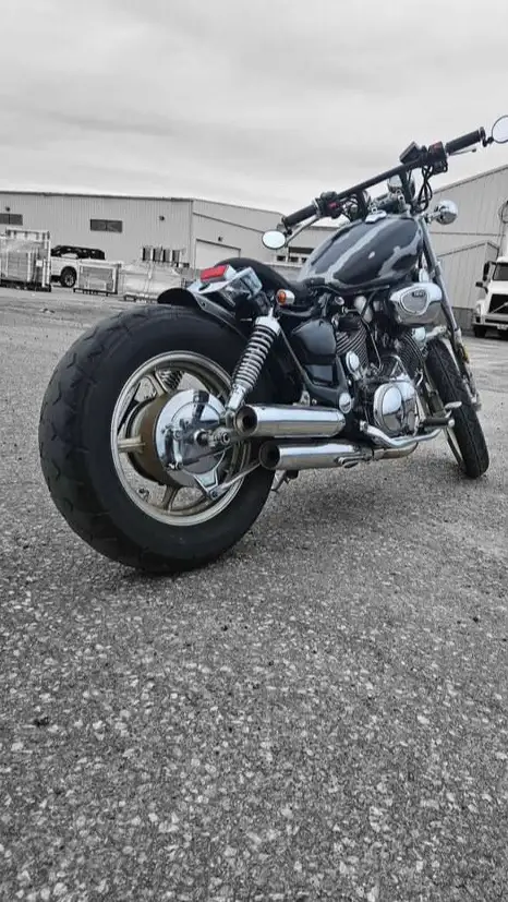 Moto Yamaha Virago in Street, Cruisers & Choppers in Shawinigan - Image 3