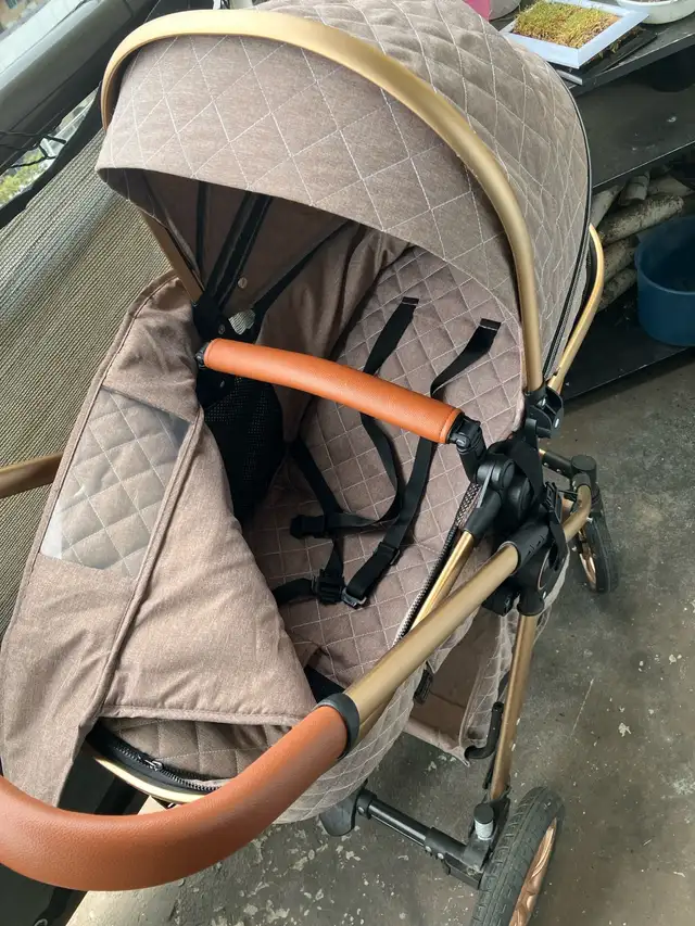 Beautiful Stoller pram baby carriage, car seat $400 obo in Strollers, Carriers & Car Seats in St. Catharines - Image 5