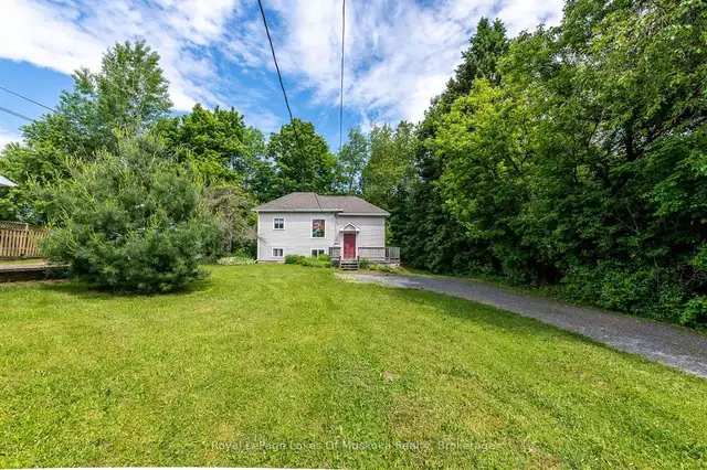 1 bedroom apartment in Huntsville laundry and parking included