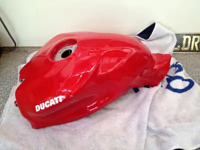 1199 1299 BRAND NEW RED ALUMINUM TANK LIGHT WEIGHT DUCATI decal NEVER USED no damage or repairs PURC...