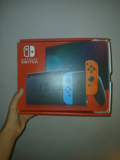 Nintendo Switch avec Mario Odyssey, View more