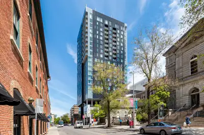 Ottawa | Sandy Hill | Penthouse for Rent | 2 Beds + 2 Baths