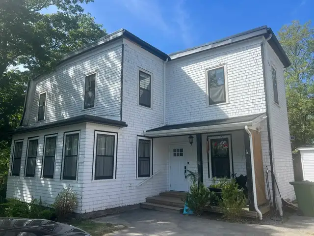 Bright Furnished Room | Fibre Internet | Parking | Dartmouth in Room Rentals & Roommates in Dartmouth - Image 15