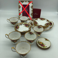 Vintage Royal Albert Old Country Roses ENGLAND Tea Set, Coasters