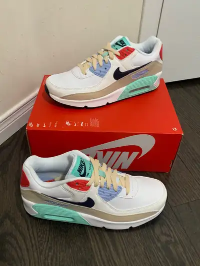 Nike Air Max 90, View more