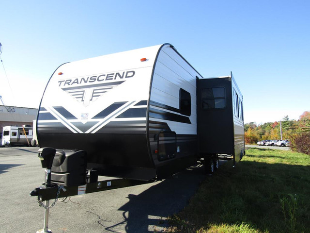 2019 TRANSCEND 27BHS by Grand Design Travel Trailer (32' RV) in Travel Trailers & Campers in Dartmouth - Image 2
