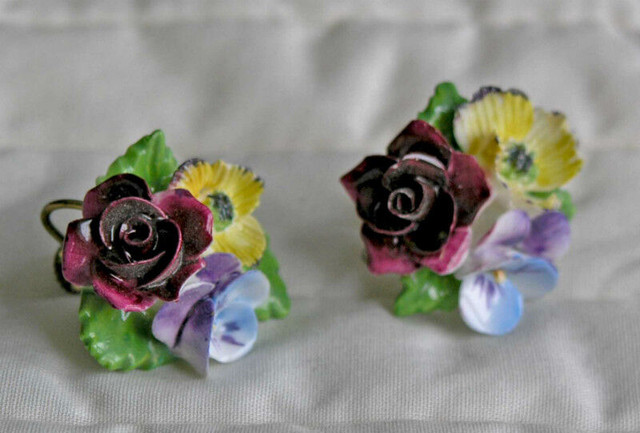 Floral Earings-Dresden (Screw Backs) Two Sets(Vintage) in Arts & Collectibles in Guelph