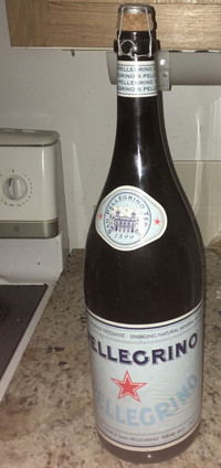 300 cl San Pellegrino bottle (3 litres)