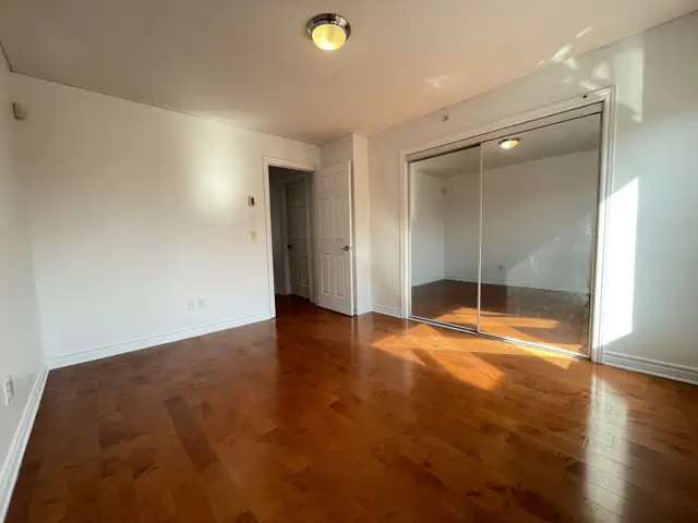 NDG 4 1/2 - 2 Bedroom condo for rent