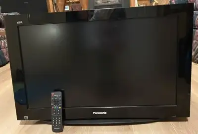 Panasonic VIERA 32" HDTV – Remote Included, View more