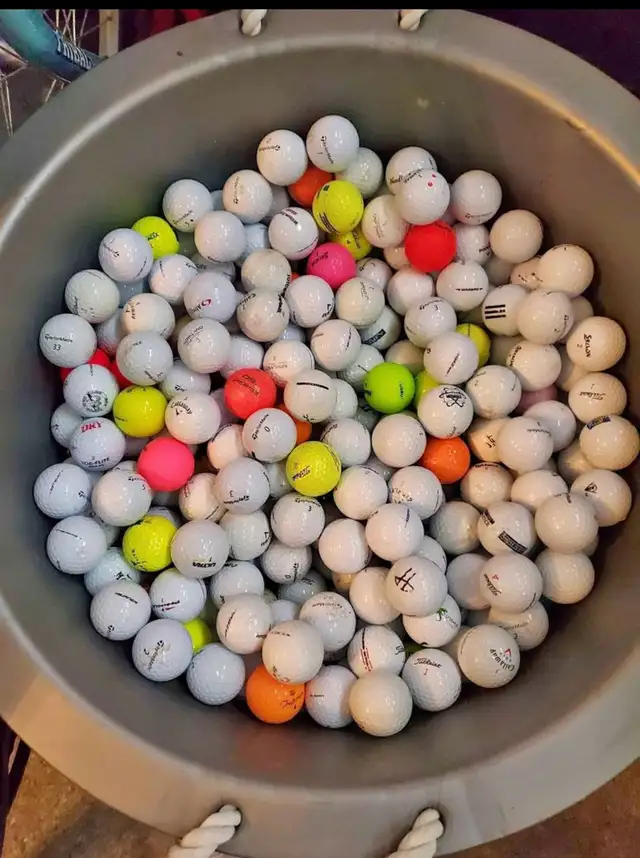 Bunch Of Golfballs 50 Balls For $30 in Golf in Mississauga / Peel Region - Image 2