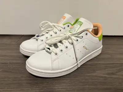 Adidas Stan Smith Kermit Miss Piggy Muppets Shoes, View more