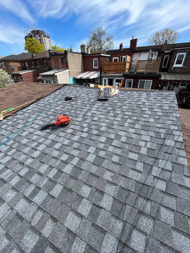 Roofing service  in Garage Sales in Markham / York Region