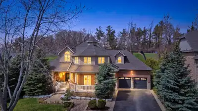 Renovated 2-storey in prestigious Maple Downs — over 5,000 sq ft with 6 bedrooms (4+2), 4 bathrooms,...