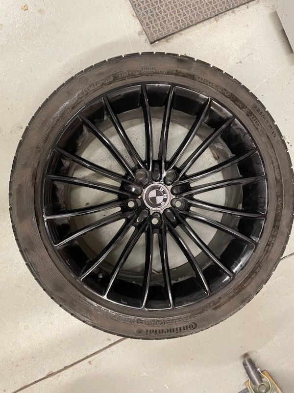 4 Pneus d’hiver Continental + 4 Mags BMW 225/45 R18 in Tires & Rims in Laval / North Shore