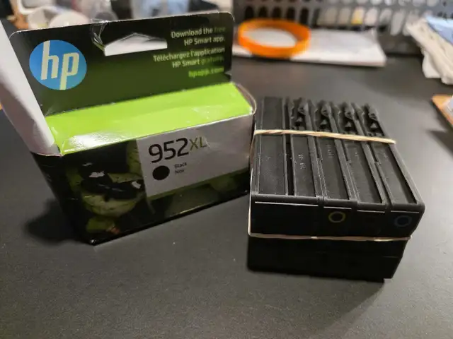 Encre HP 952XL à donner in Printers, Scanners & Fax in Longueuil / South Shore - Image 2
