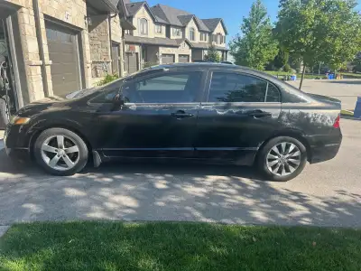 2009 Honda Civic EX-L – 220,000 km – Leather, Sunroof, Winter Tires on Rims Selling my 2009 Honda Ci...