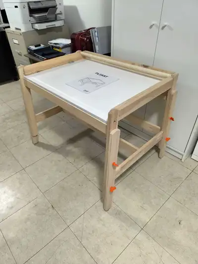 Bureau pour enfant FLISAT IKEA Children's desk, View more