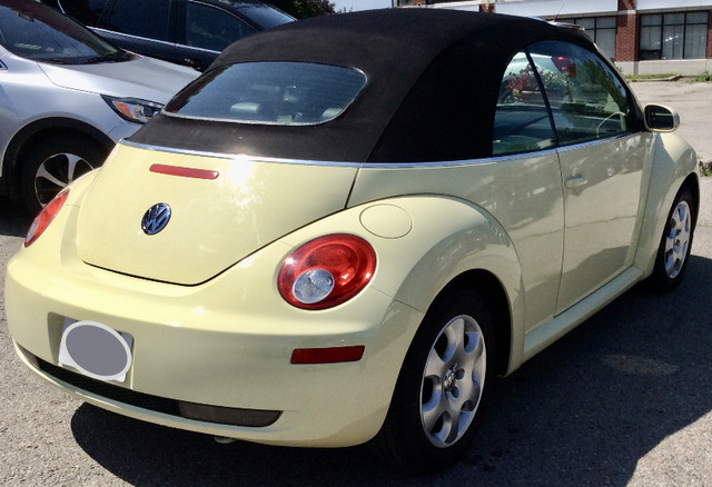2006 VW BEETLE CABRIO LIGHT YELLOW LEATHER HEATED SEATS in Cars & Trucks in City of Toronto - Image 2